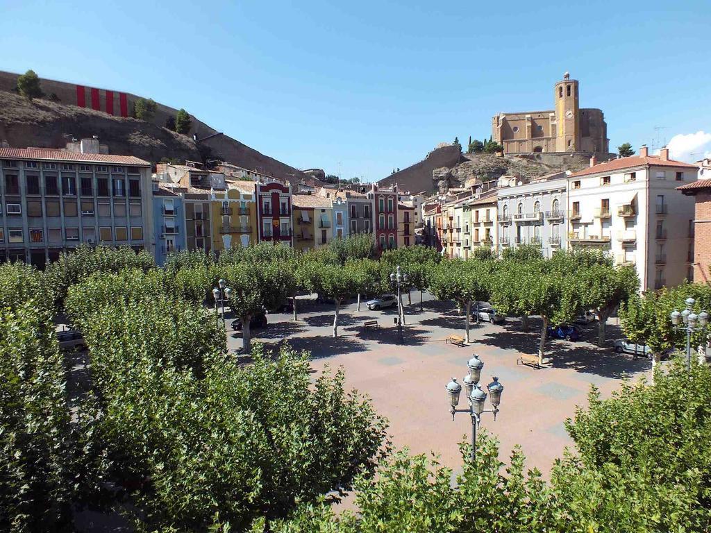Atico Del Holandes Appartement Balaguer Kamer foto